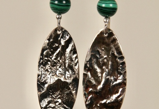 Reticulated Drop Oval earrings with Malachite beads