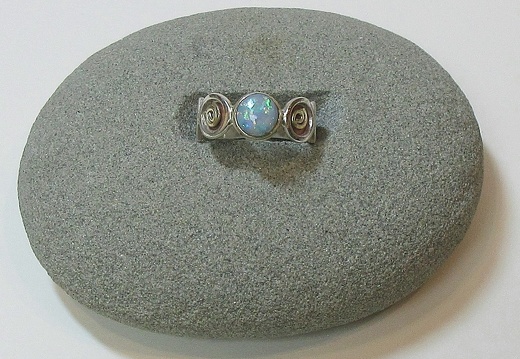  Coober Pedy Australian crystal opal ring